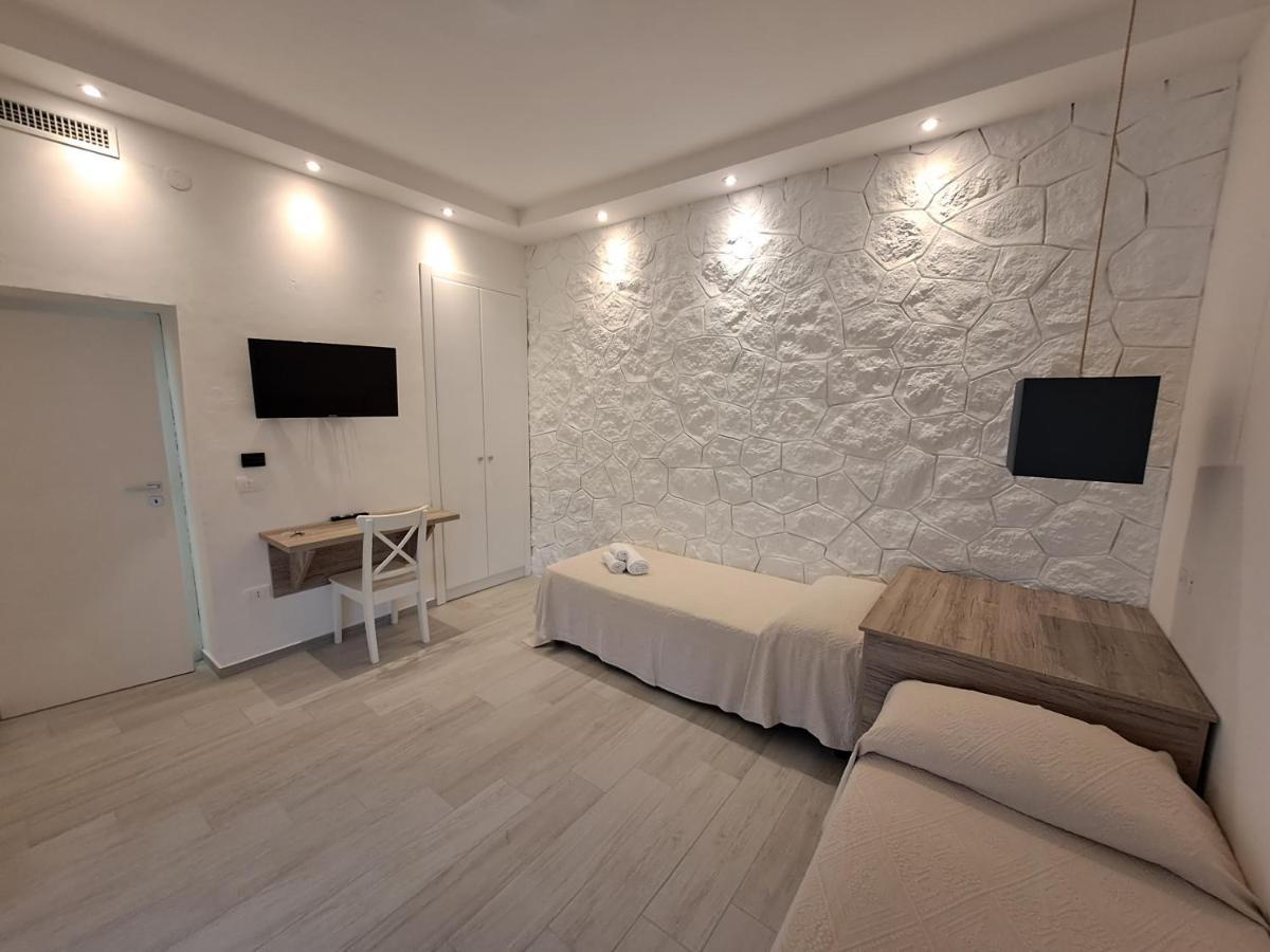 Le Roccette Mare Beach Hotel & Restaurant Tropea Exterior photo