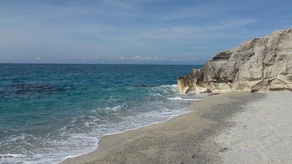 Le Roccette Mare Beach Hotel & Restaurant Tropea Exterior photo
