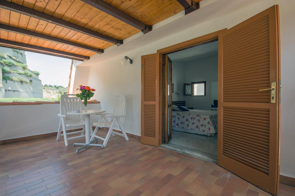 Le Roccette Mare Beach Hotel & Restaurant Tropea Room photo