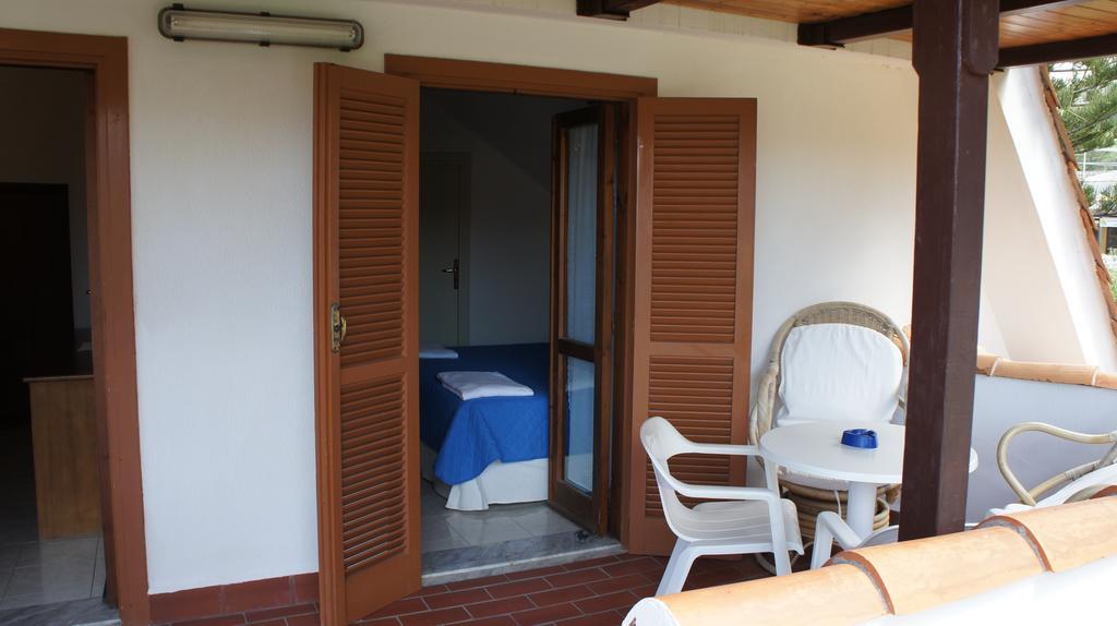 Le Roccette Mare Beach Hotel & Restaurant Tropea Room photo