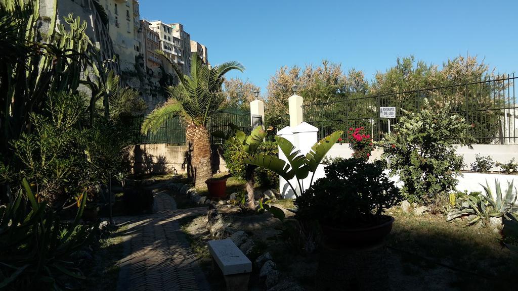 Le Roccette Mare Beach Hotel & Restaurant Tropea Exterior photo