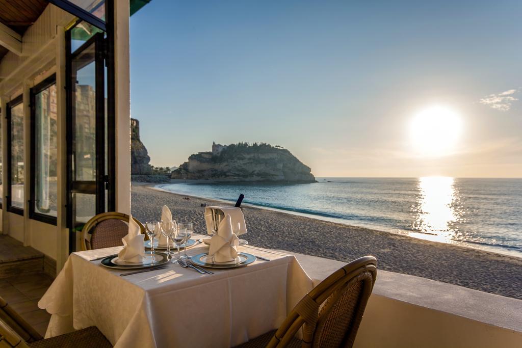 Le Roccette Mare Beach Hotel & Restaurant Tropea Exterior photo