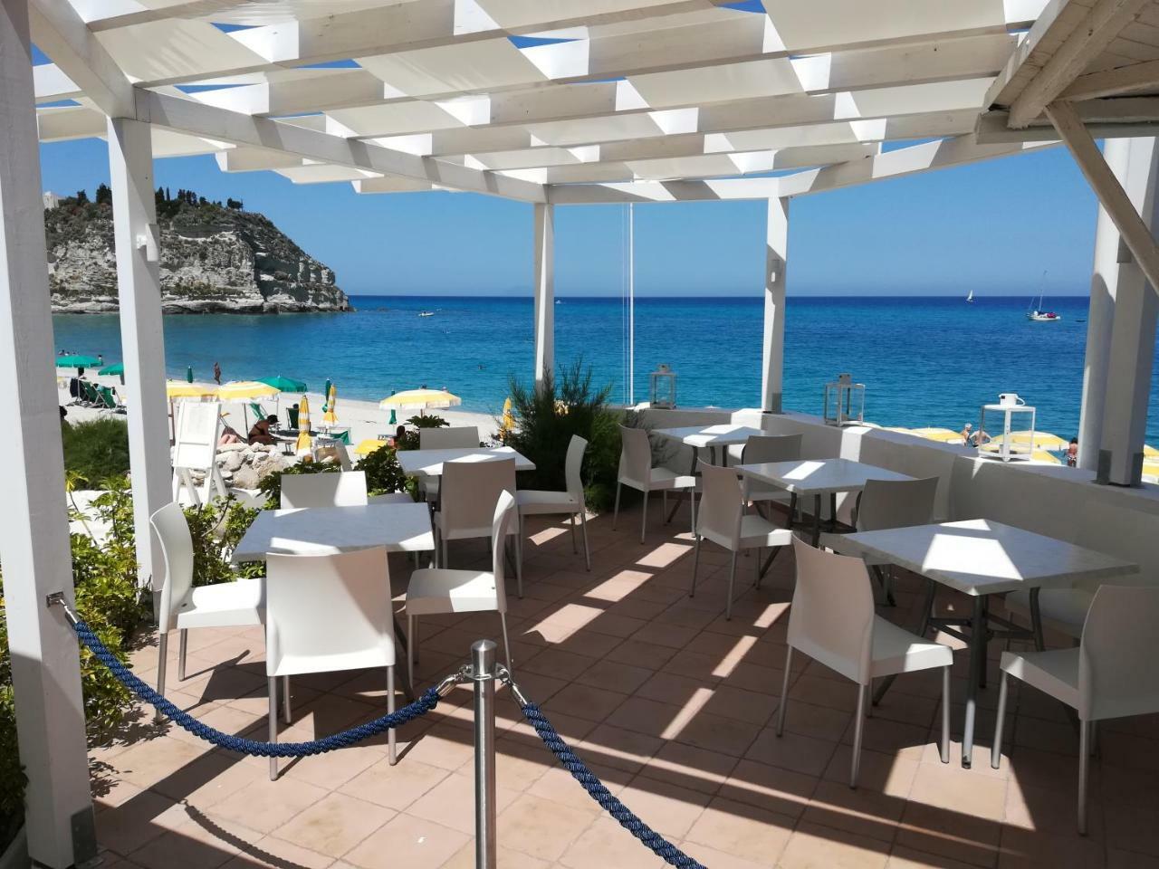 Le Roccette Mare Beach Hotel & Restaurant Tropea Exterior photo